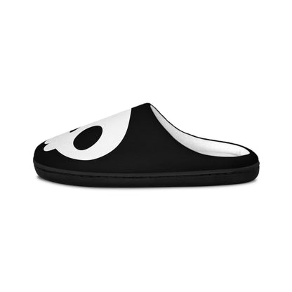 Spooky Witch Skull - Women's Indoor Slippers (black & white)